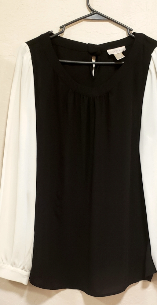 Ann Taylor Loft blouse white and black
